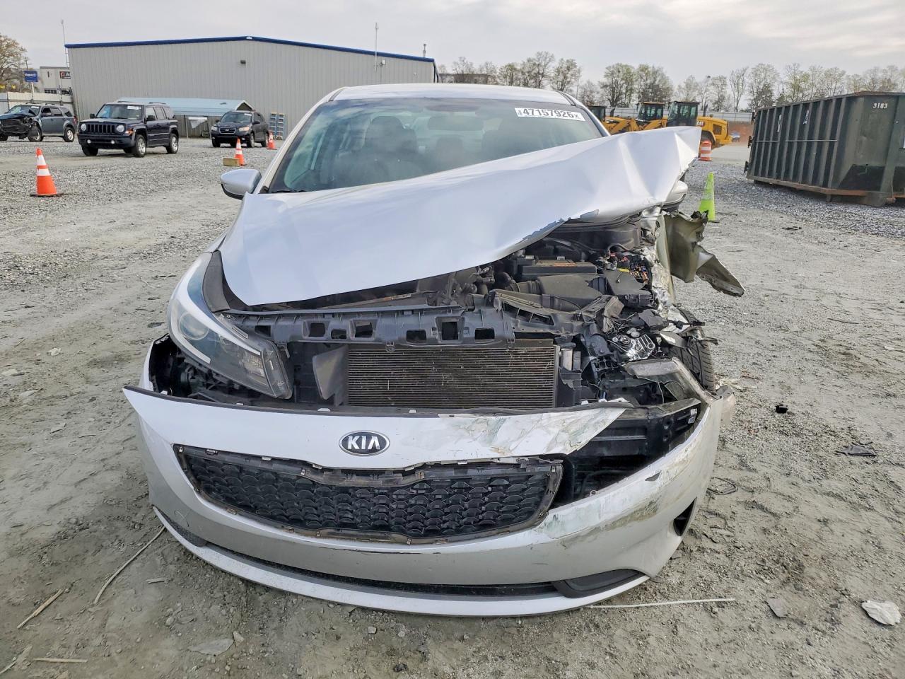 2017 Kia Forte Lx - Image 5