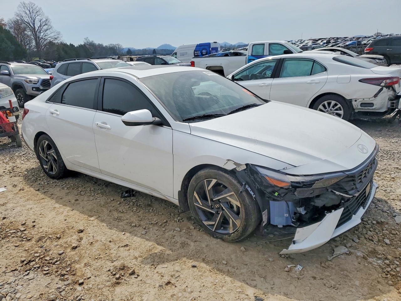 2024 Hyundai Elantra Sel - Фото 4