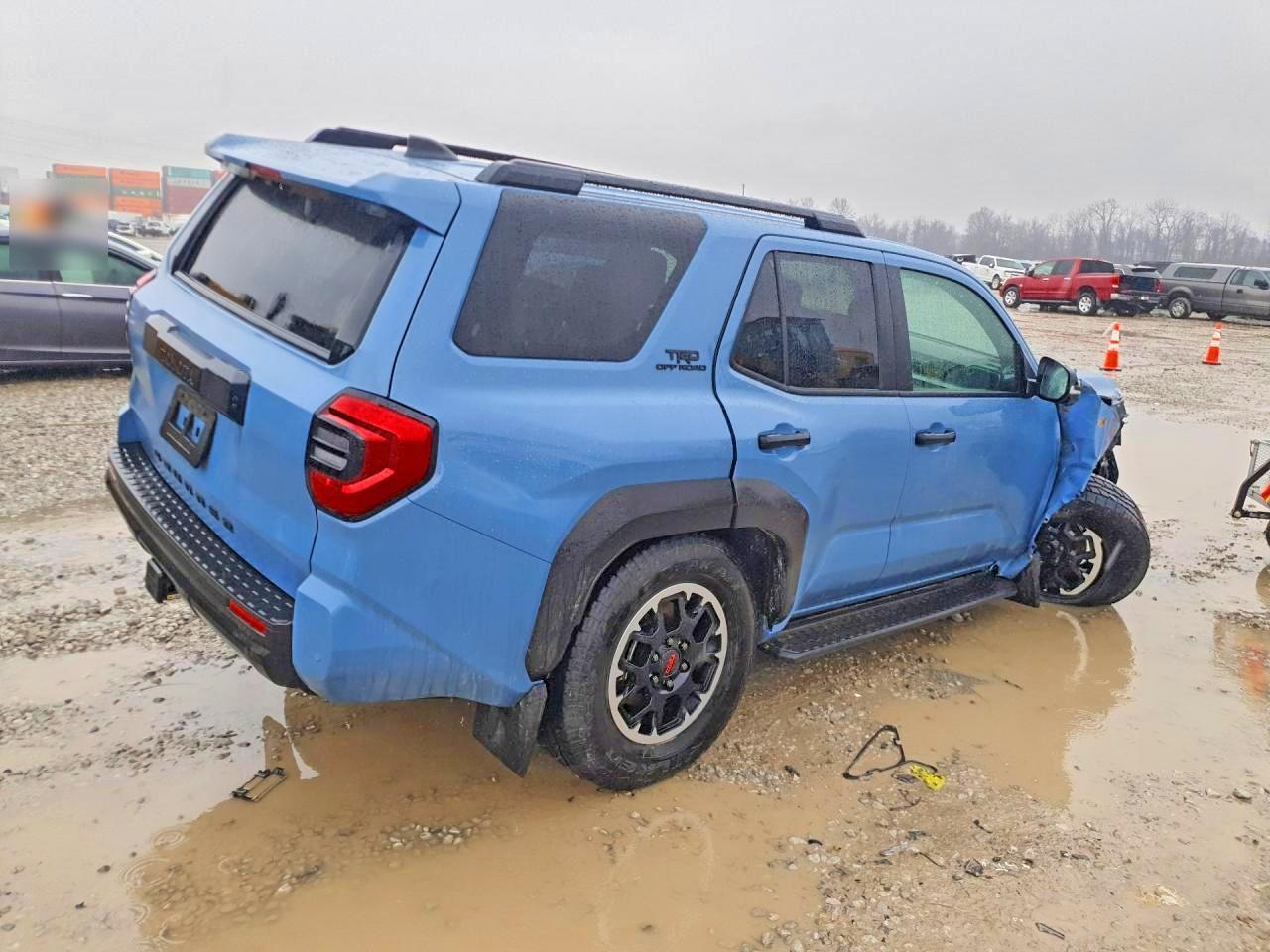 2025 Toyota 4Runner Sr5 - Фото 3