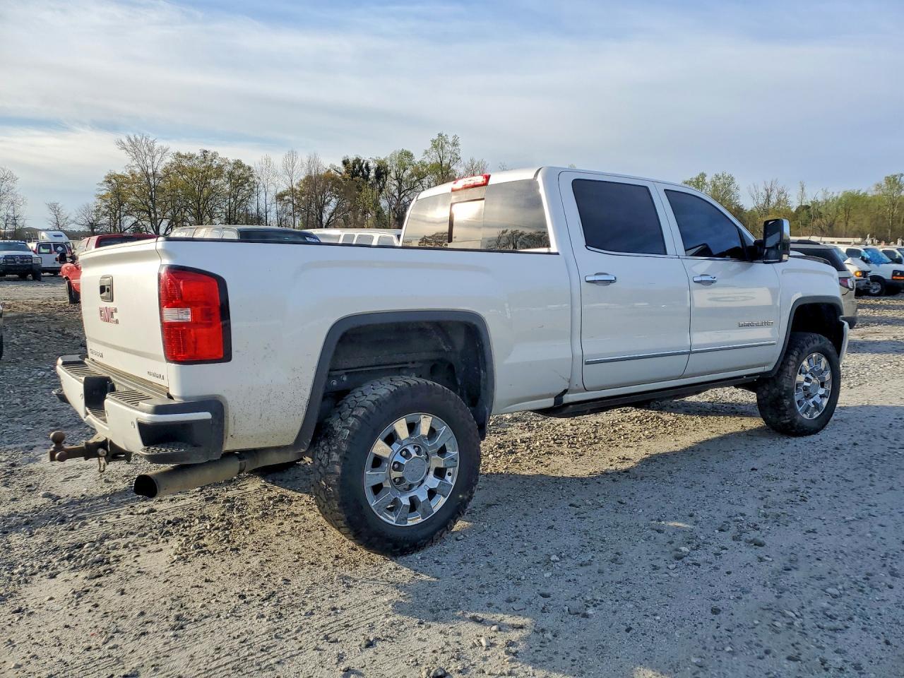 2018 GMC Sierra K2500 Denali - Фото 3