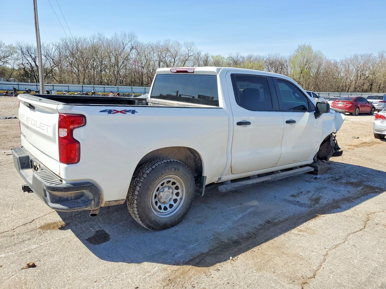 2025 Chevrolet Silverado K1500 - Фото 3