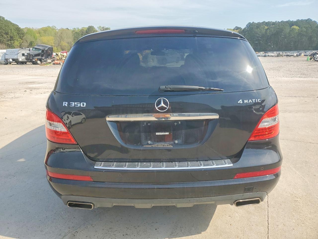 2011 Mercedes-Benz R 350 4Matic - Image 6