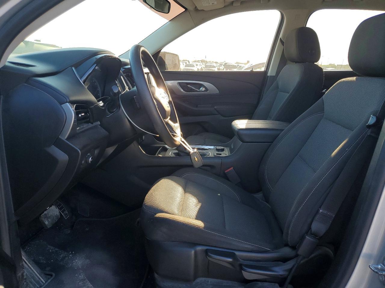 2021 Chevrolet Traverse Ls - Image 7