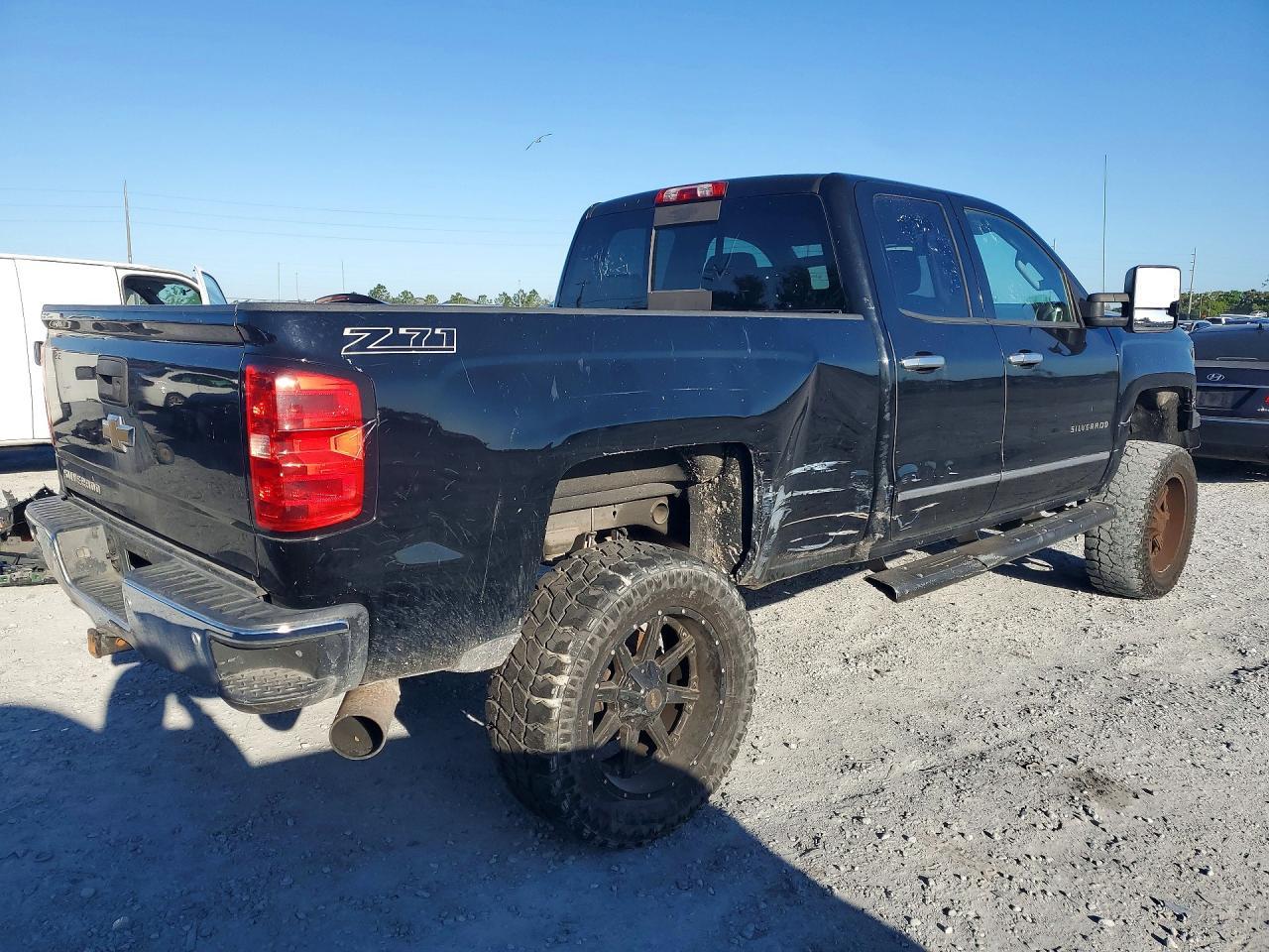 2014 Chevrolet Silverado C1500 Ltz - Image 3