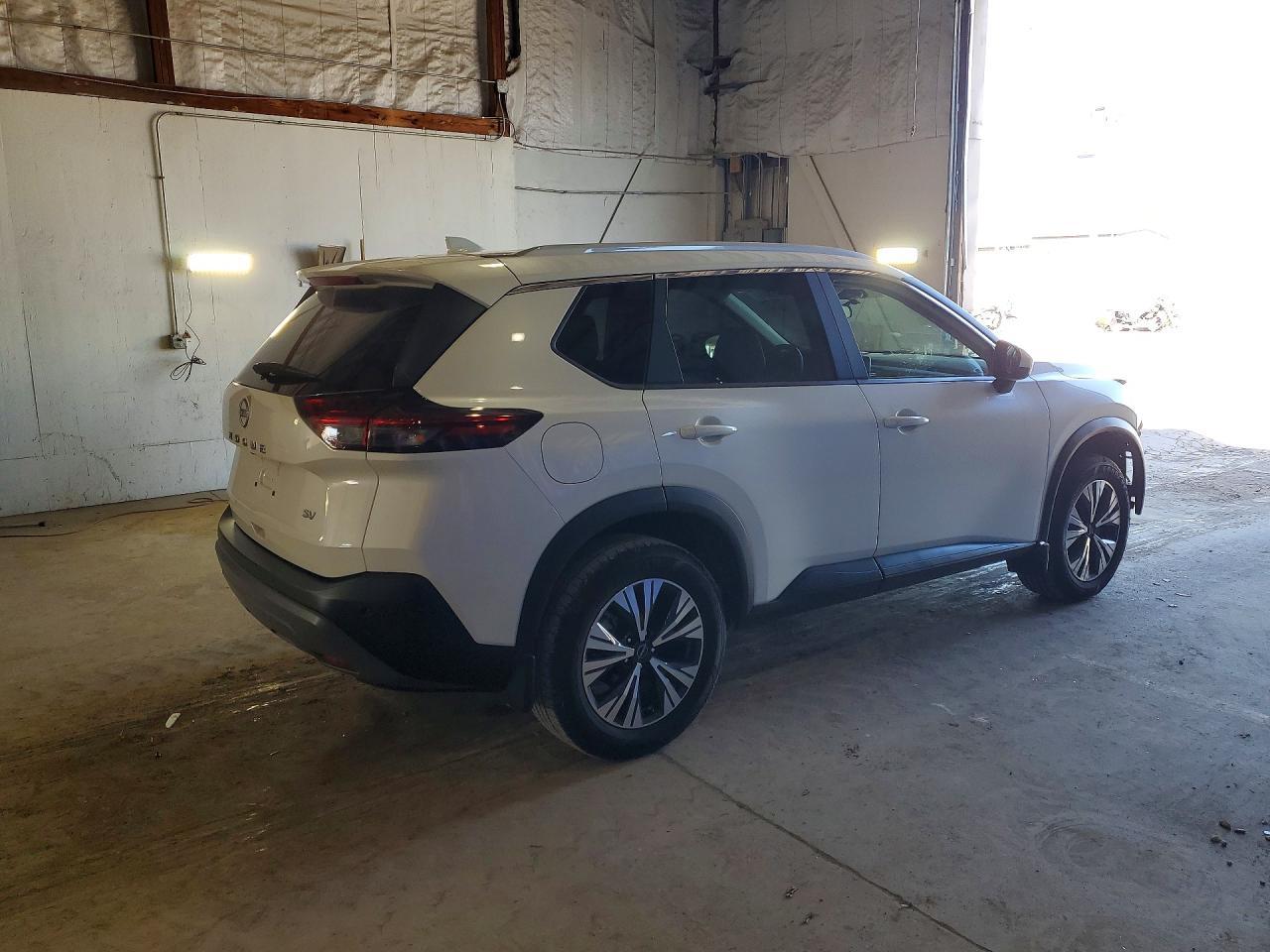 2023 Nissan Rogue Sv - Фото 3