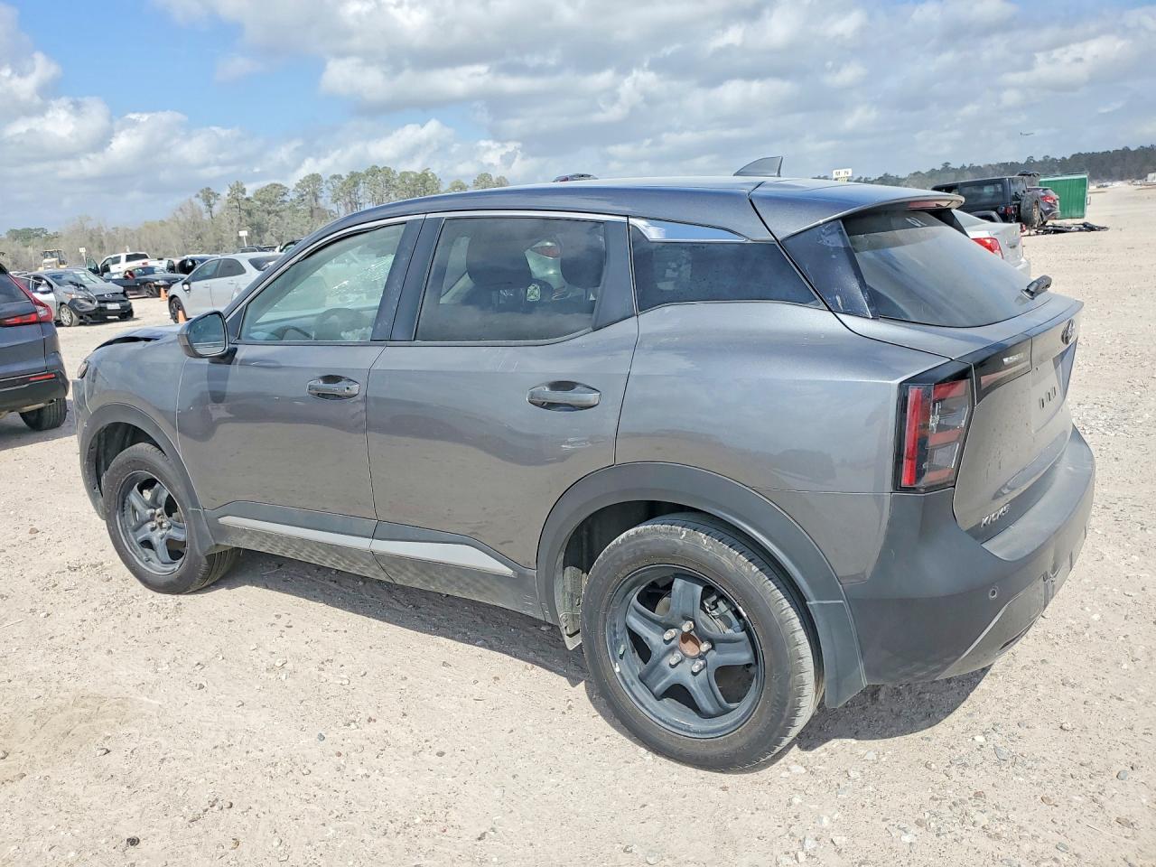 2025 Nissan Kicks Sv - Фото 2