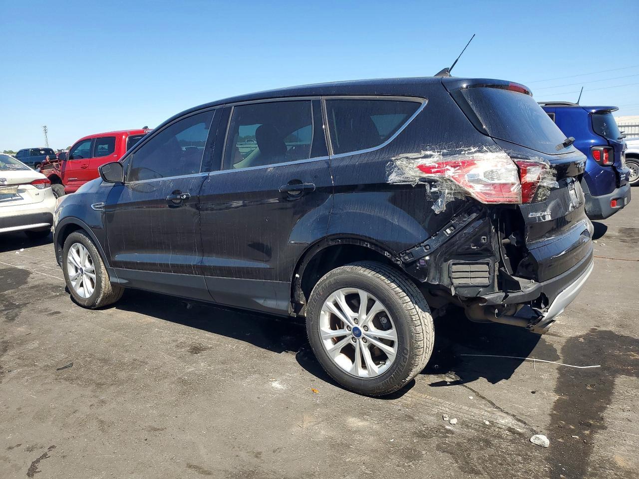 2019 Ford Escape Se - Image 2