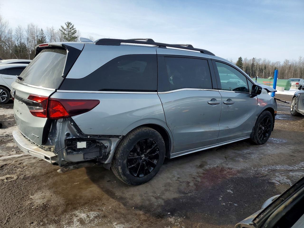 2025 Honda Odyssey Sport-L - Image 3