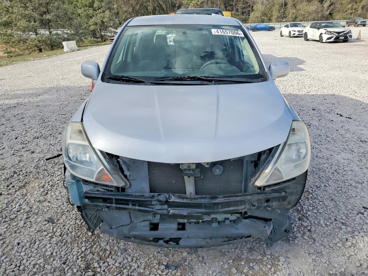 2011 Nissan Versa 1.8 S - Image 5