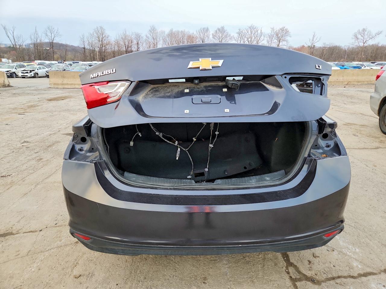2022 Chevrolet Malibu Lt - Фото 6