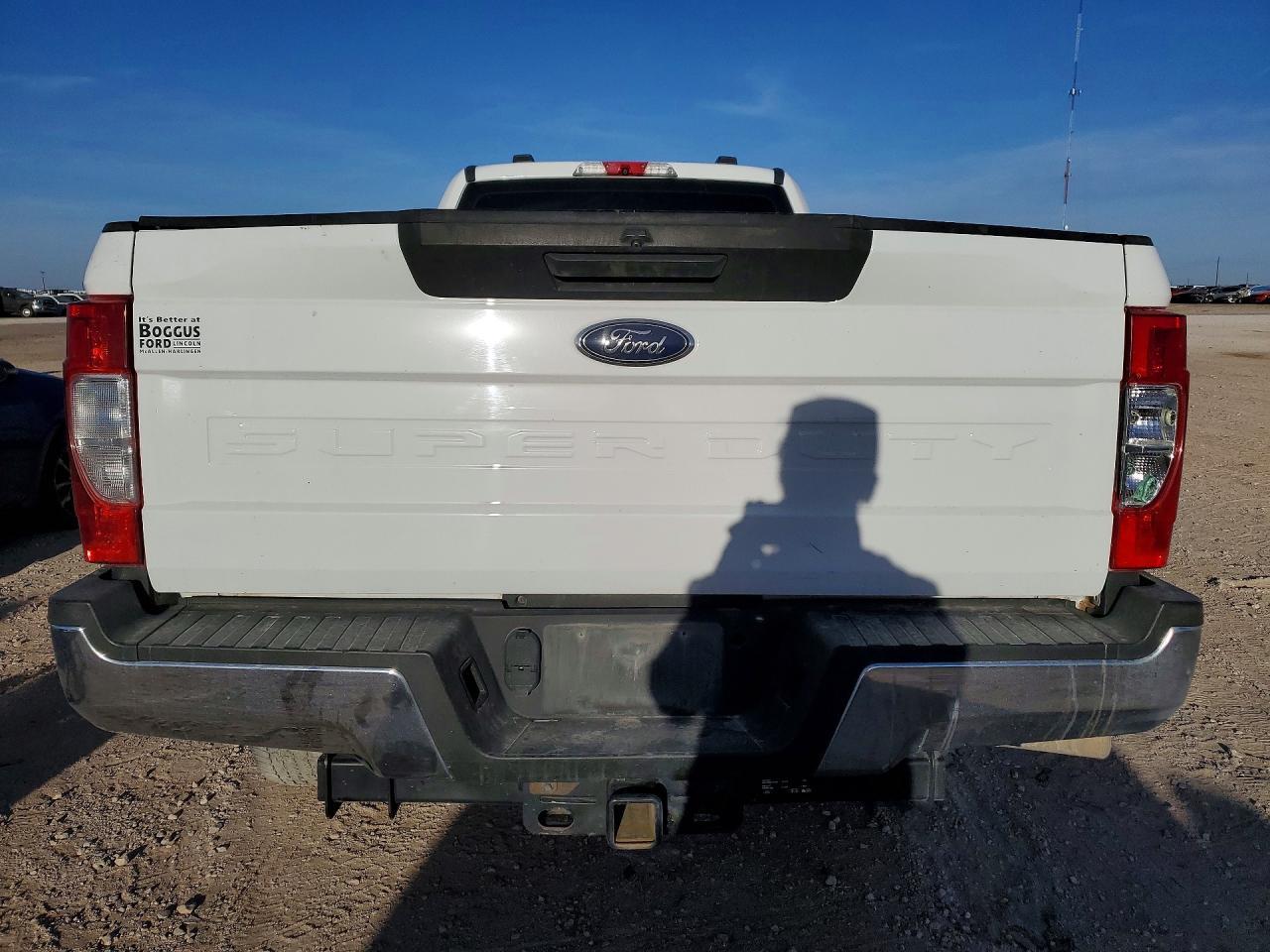 2022 Ford F250 Super Duty - Image 6