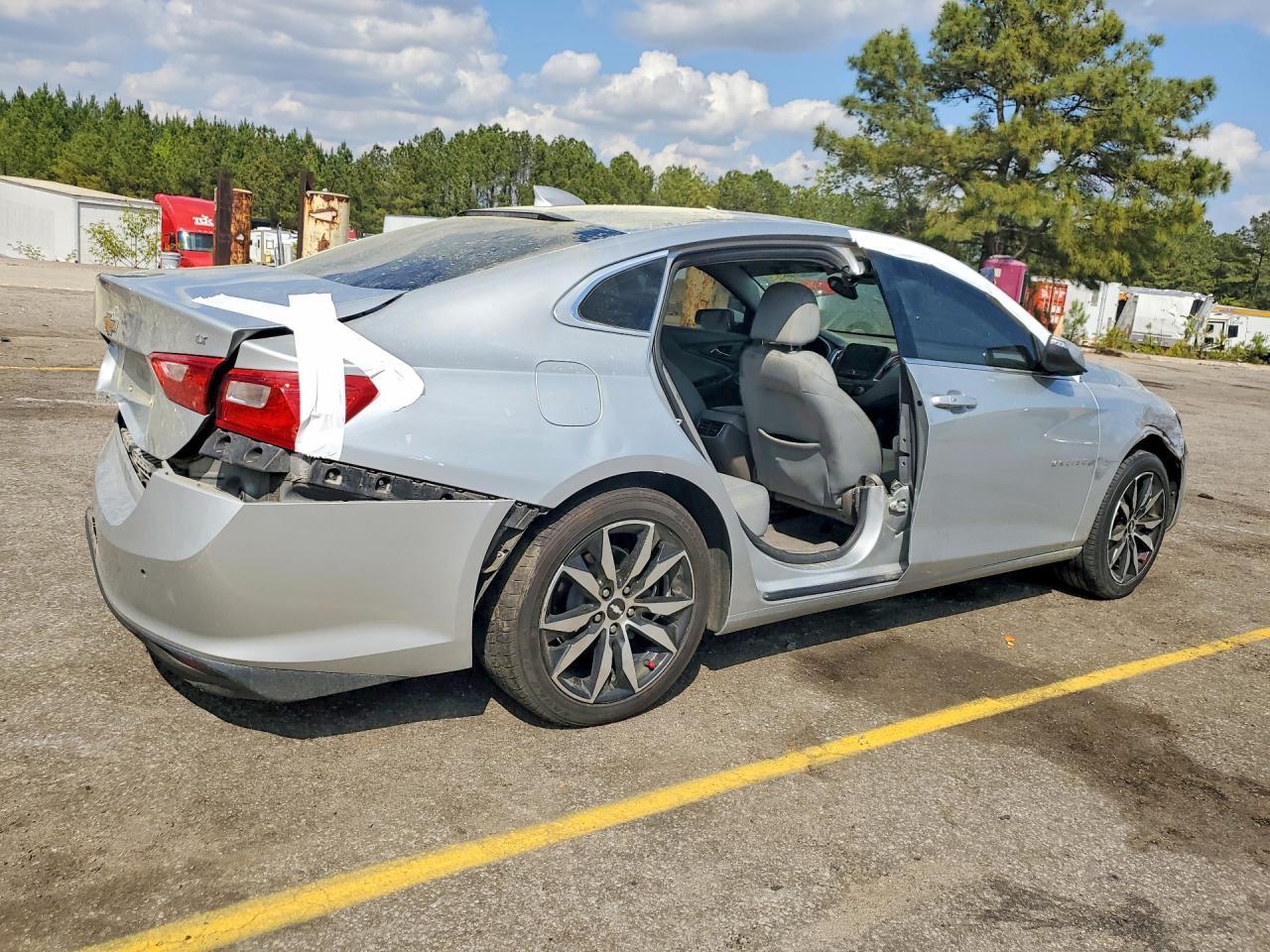2018 Chevrolet Malibu Lt - Фото 3