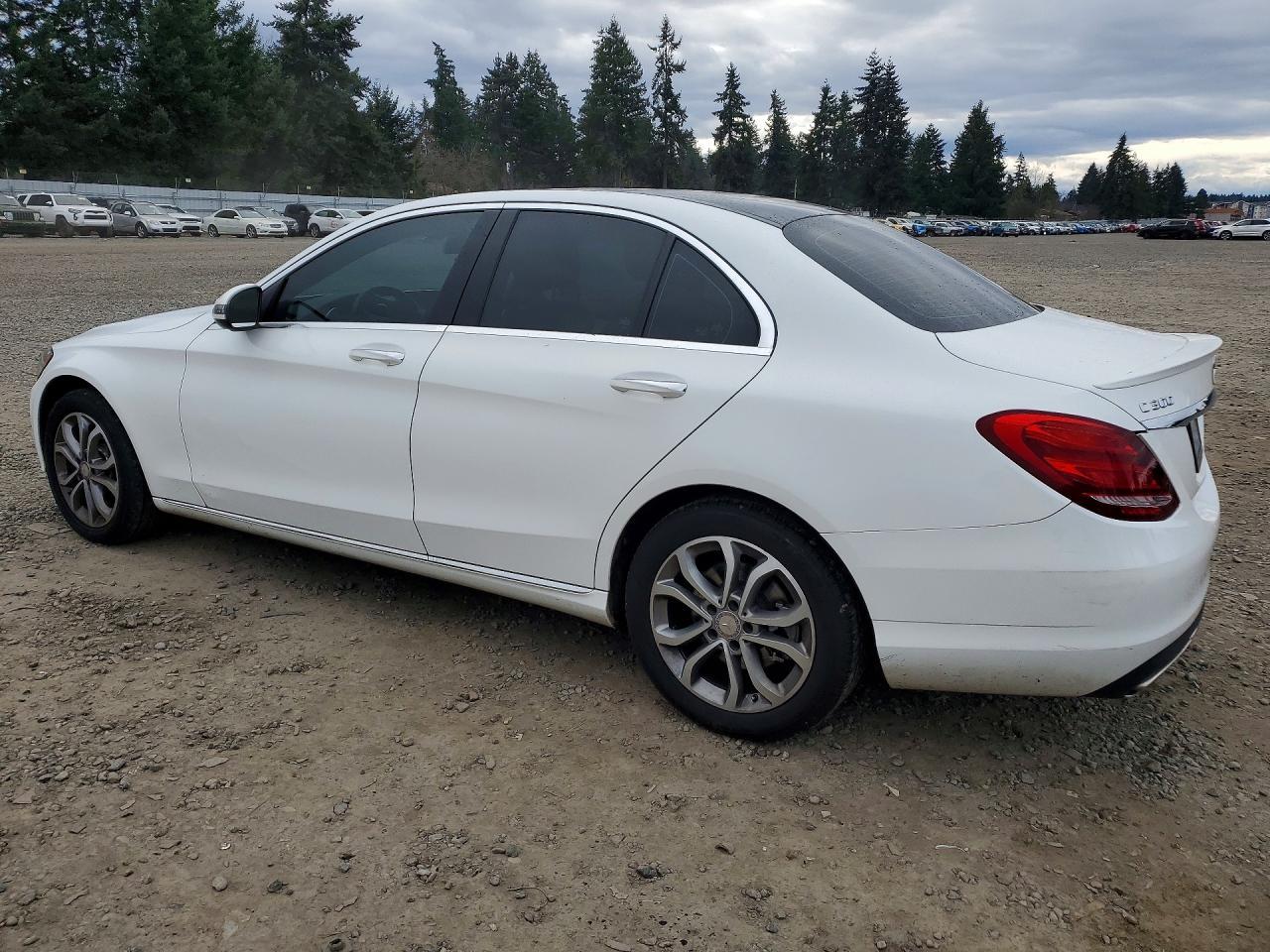 2016 Mercedes Benz C 300 4Matic - Фото 2