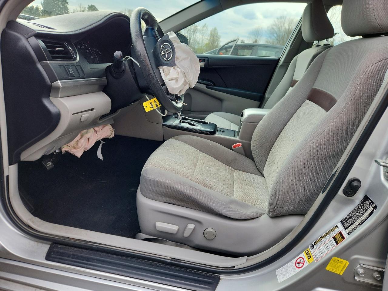 2012 Toyota Camry Le - Image 7