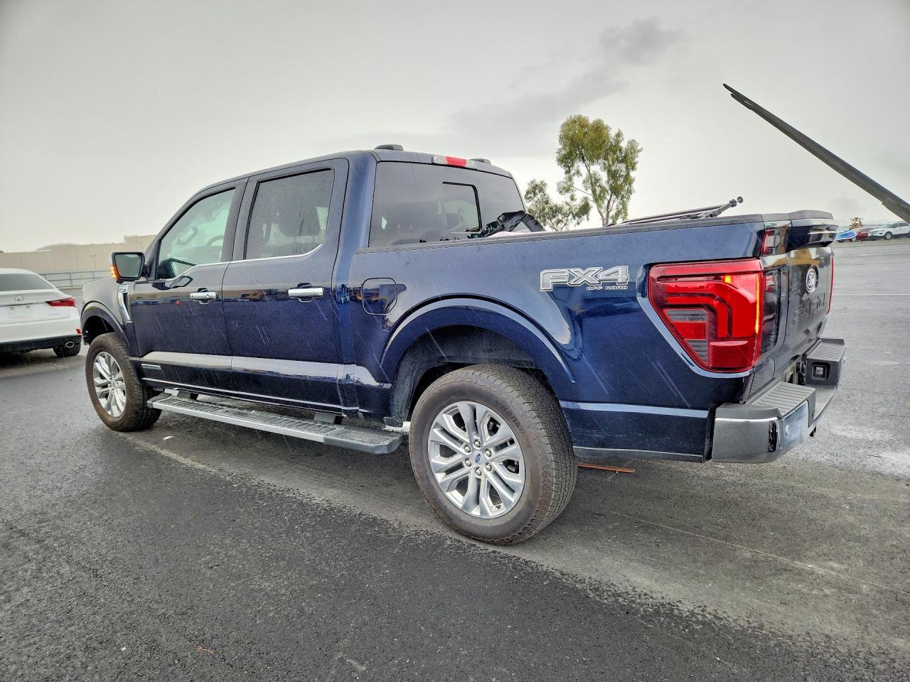 2025 Ford F150 Lariat - Фото 2