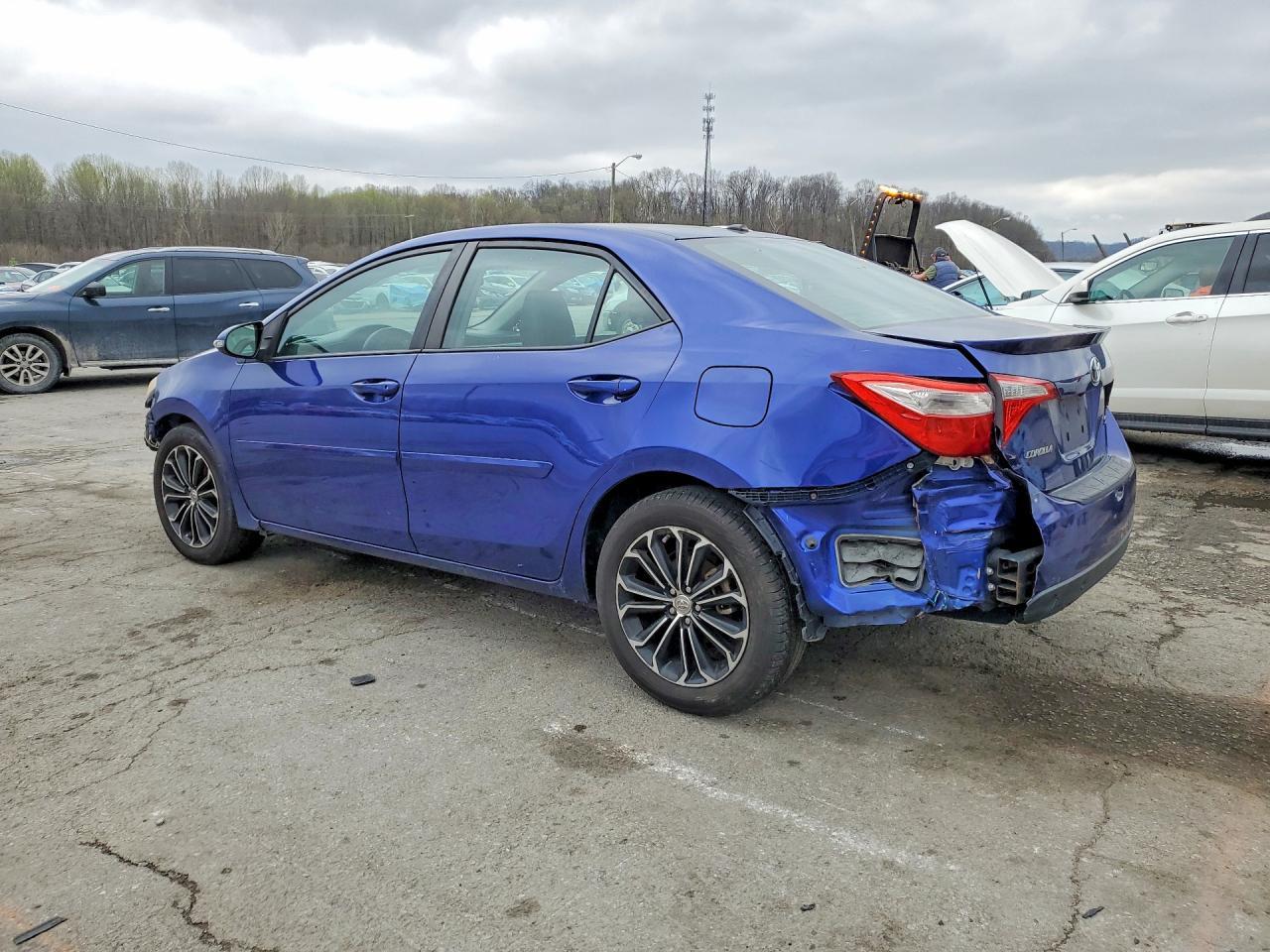 2015 Toyota Corolla S Plus - Фото 2