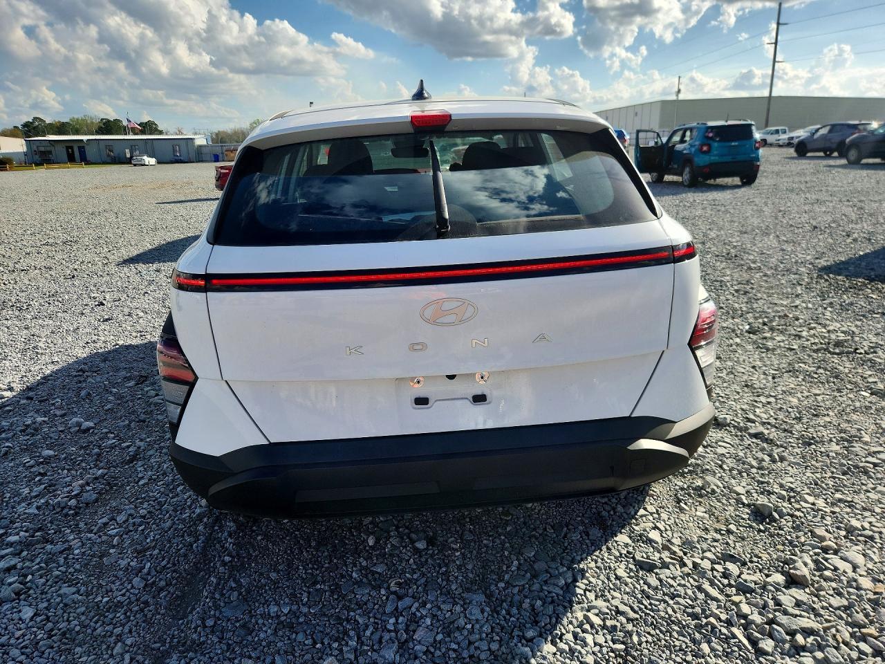 2025 Hyundai Kona Se - Image 6