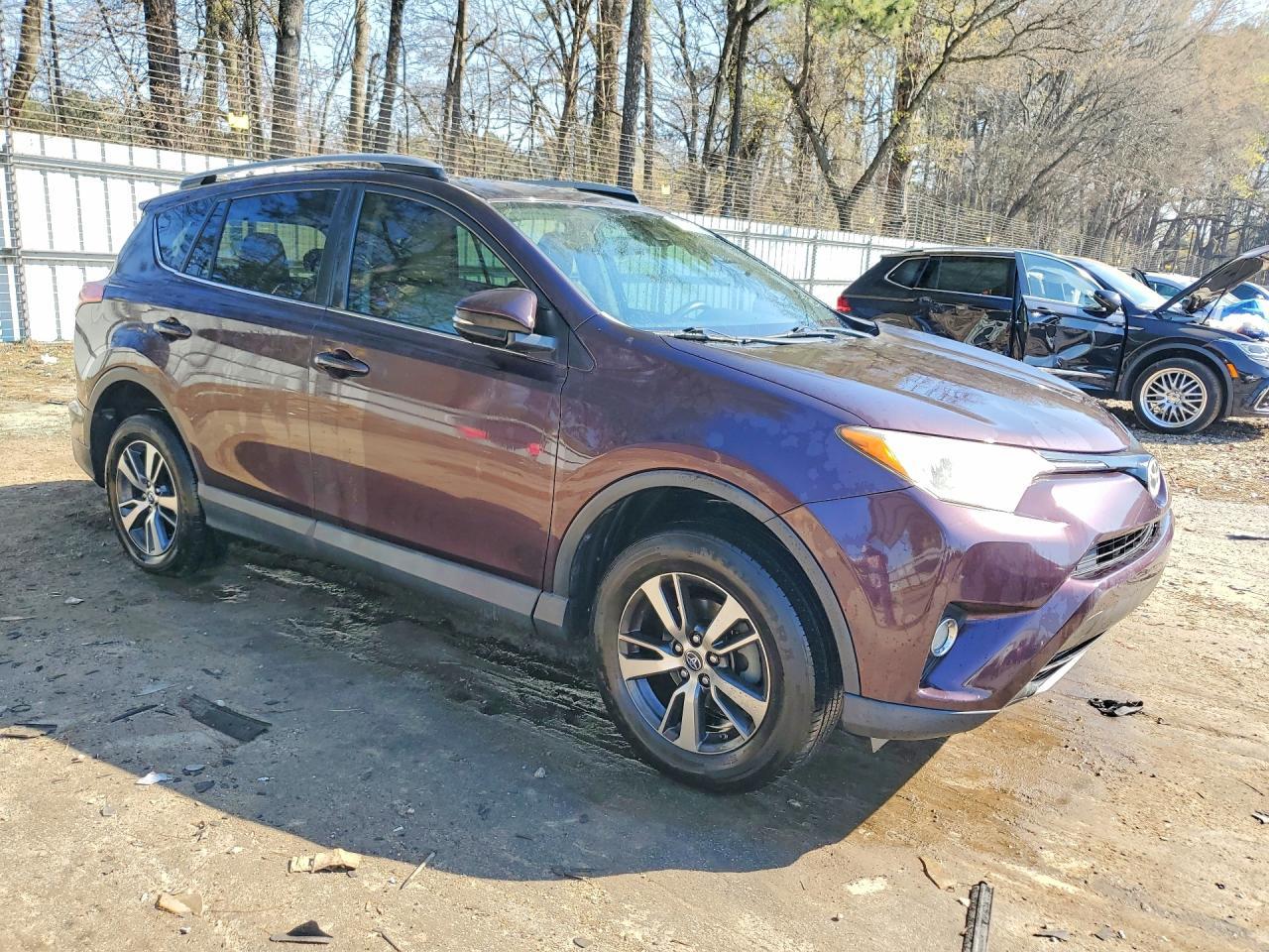2017 Toyota Rav4 Xle - Фото 4