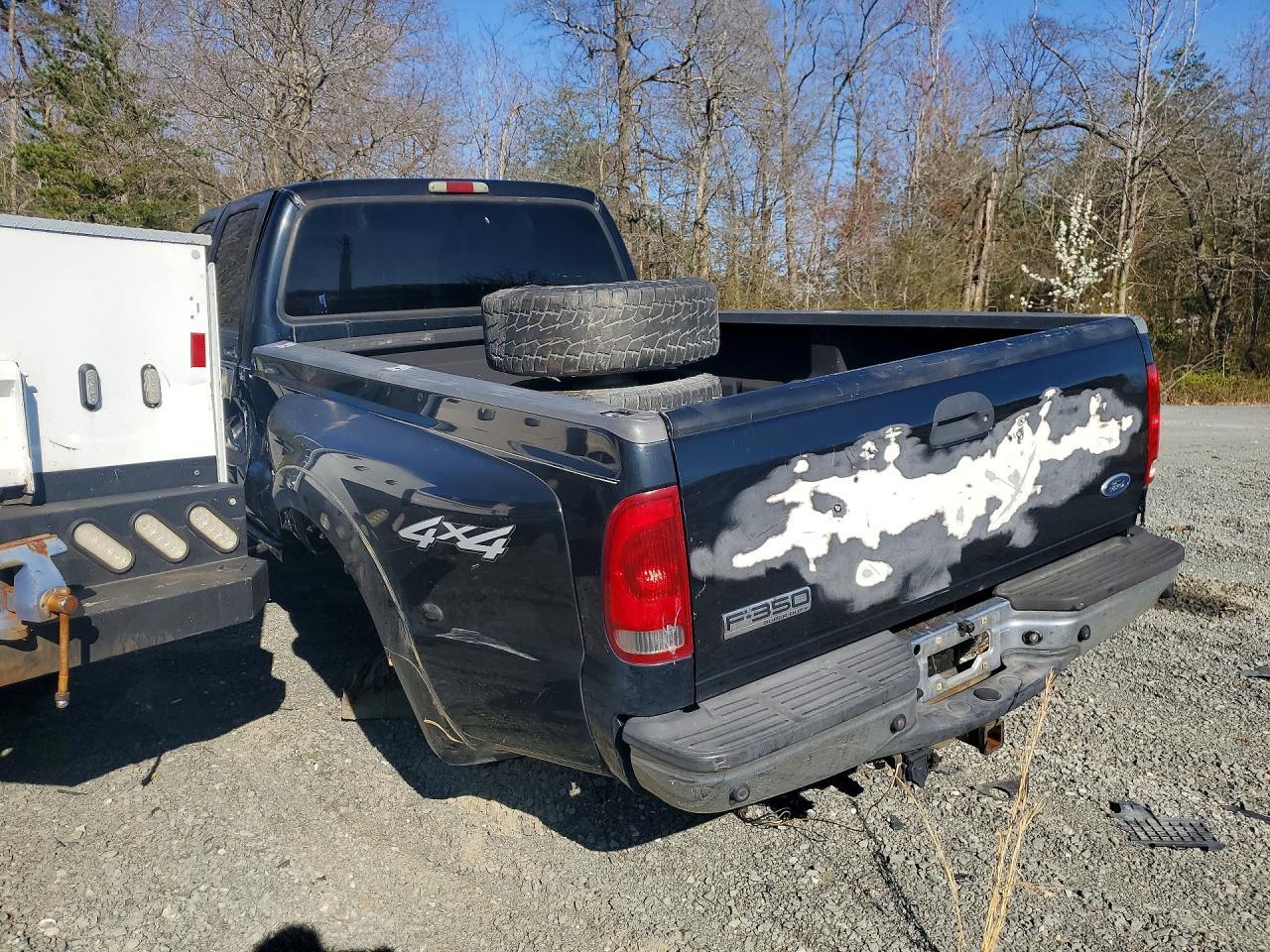 2001 Ford F350 Super Duty - Фото 2