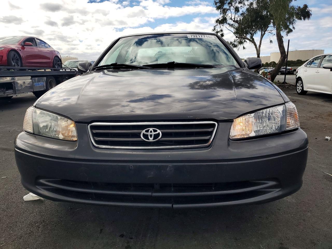 2001 Toyota Camry Le V6 - Image 5