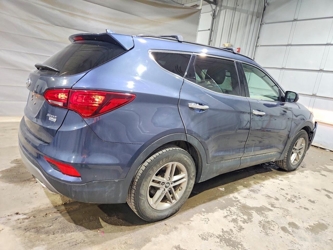 2017 Hyundai Santa Fe Sport 2.4L - Фото 3
