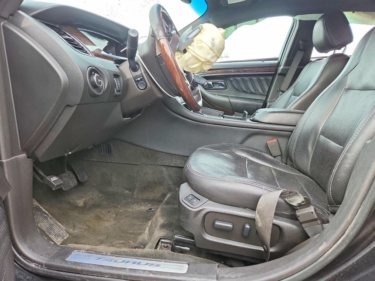 2015 Ford Taurus Limited - Фото 7