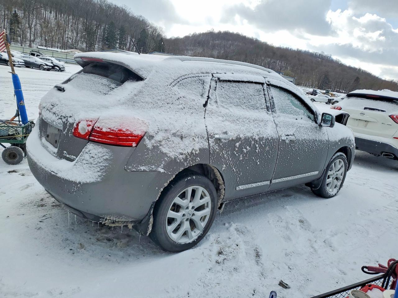 2012 Nissan Rogue S - Фото 3