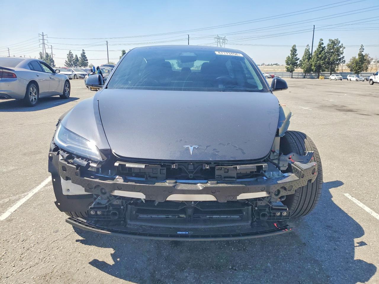 2025 Tesla Model 3 - Фото 5