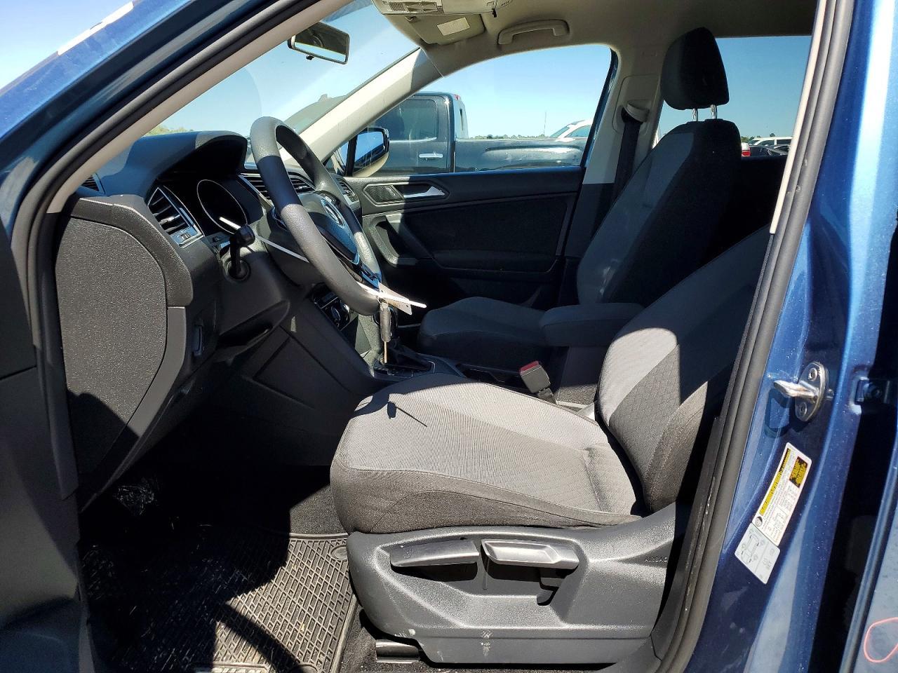 2019 Volkswagen Tiguan S - Image 7
