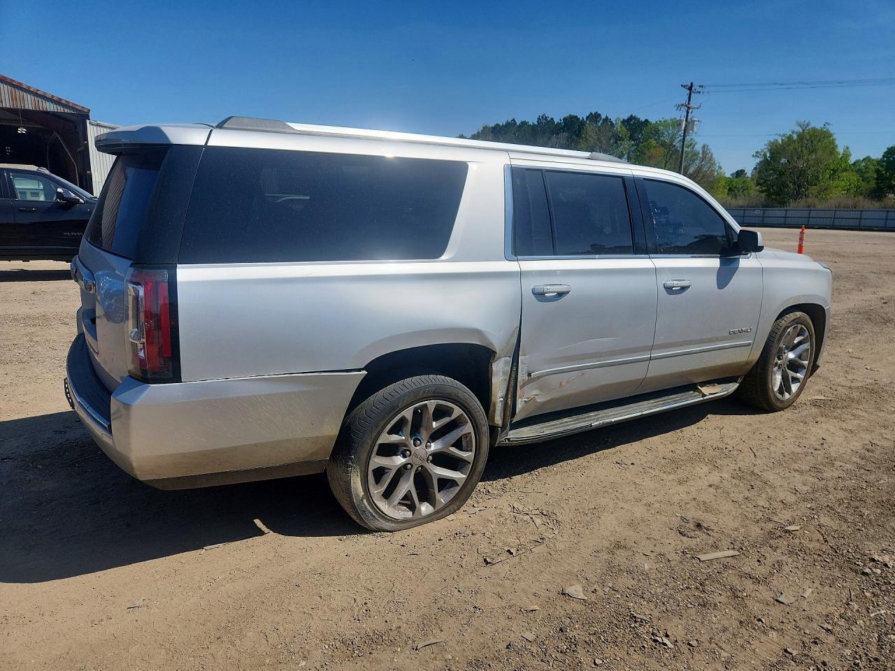 2020 GMC Yukon Xl Denali - Фото 3