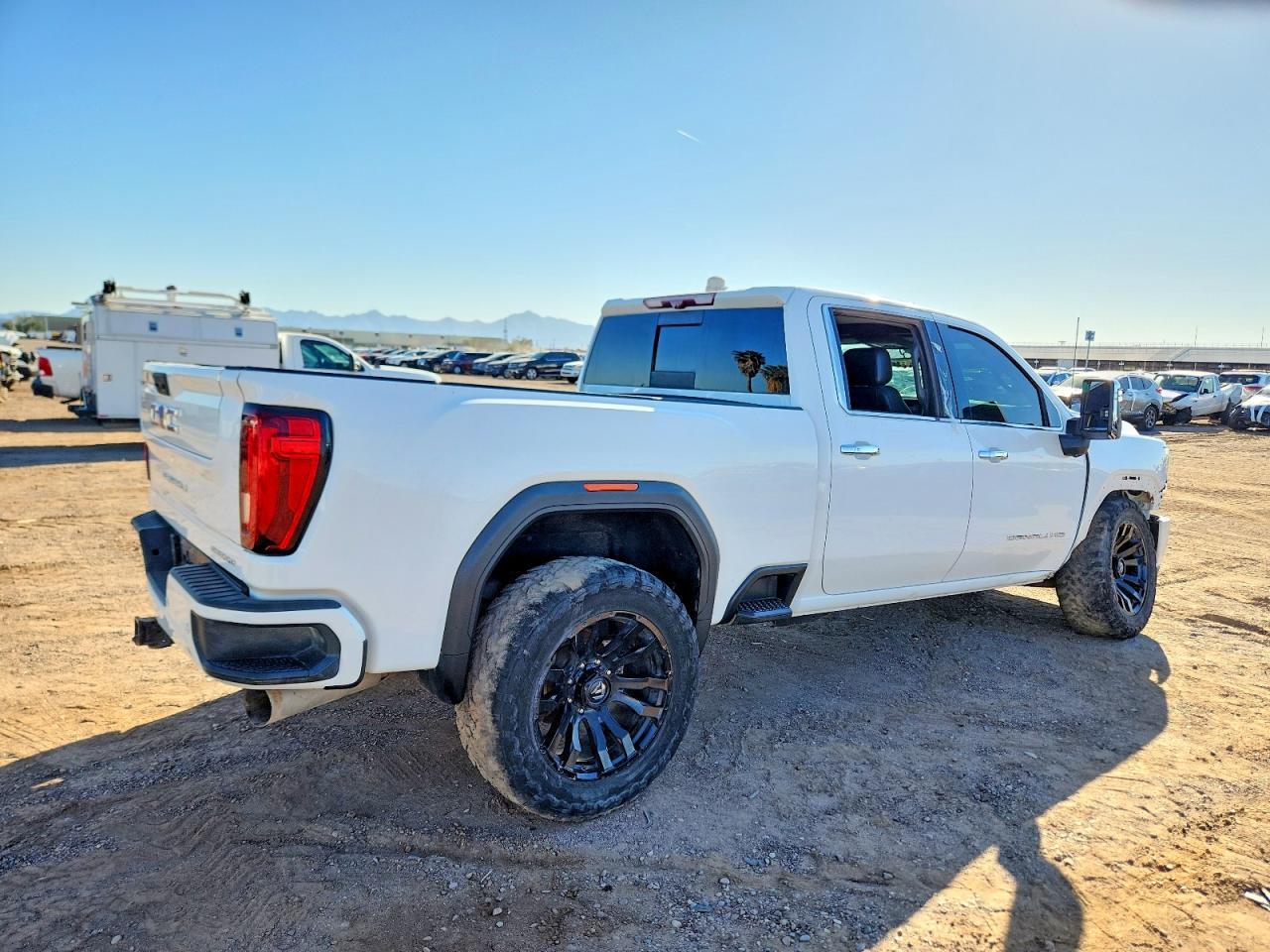 2020 GMC Sierra K3500 Denali - Image 4