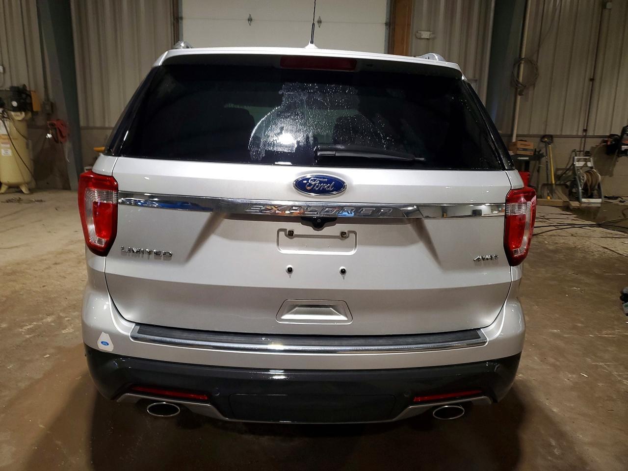 2019 Ford Explorer Limited - Image 6