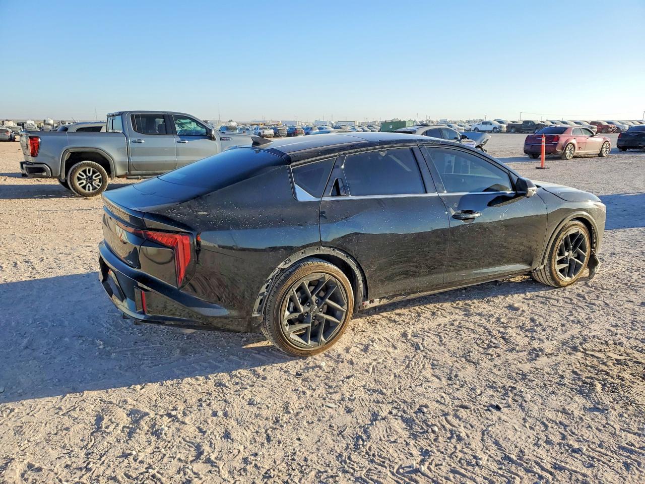 2025 Kia K4 Gt-Line Turbo - Image 3