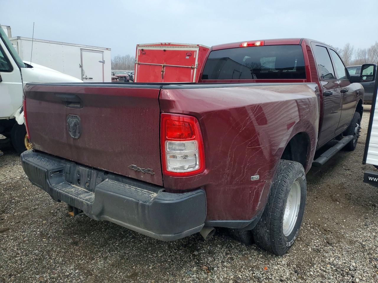2024 Ram 3500 Tradesman - Фото 3