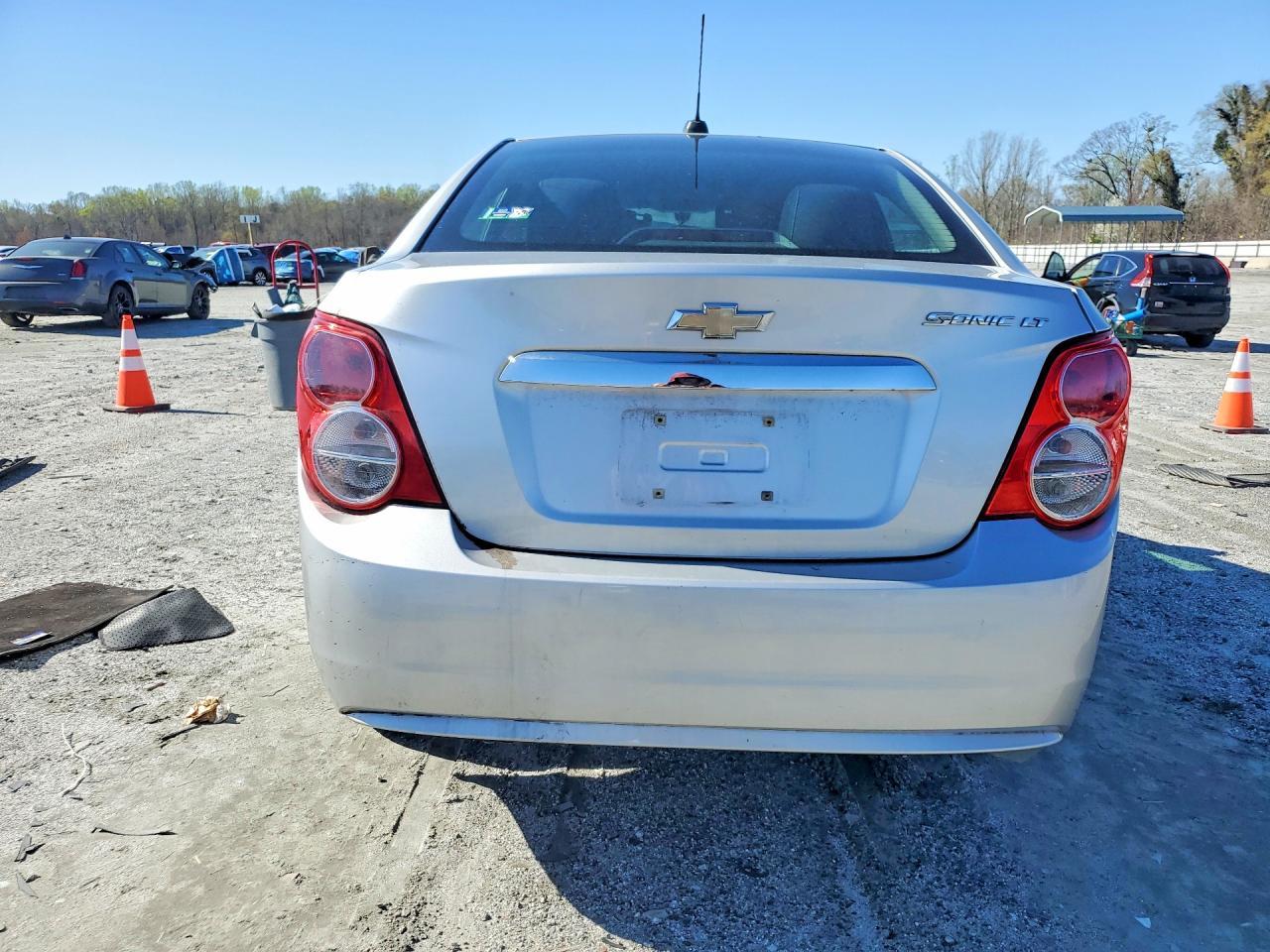 2015 Chevrolet Sonic Lt - Фото 6