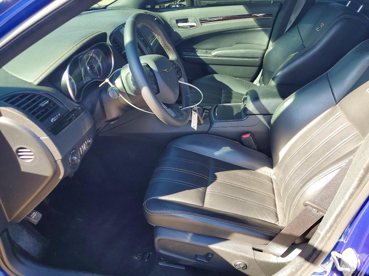 2019 Chrysler 300 S - Фото 7