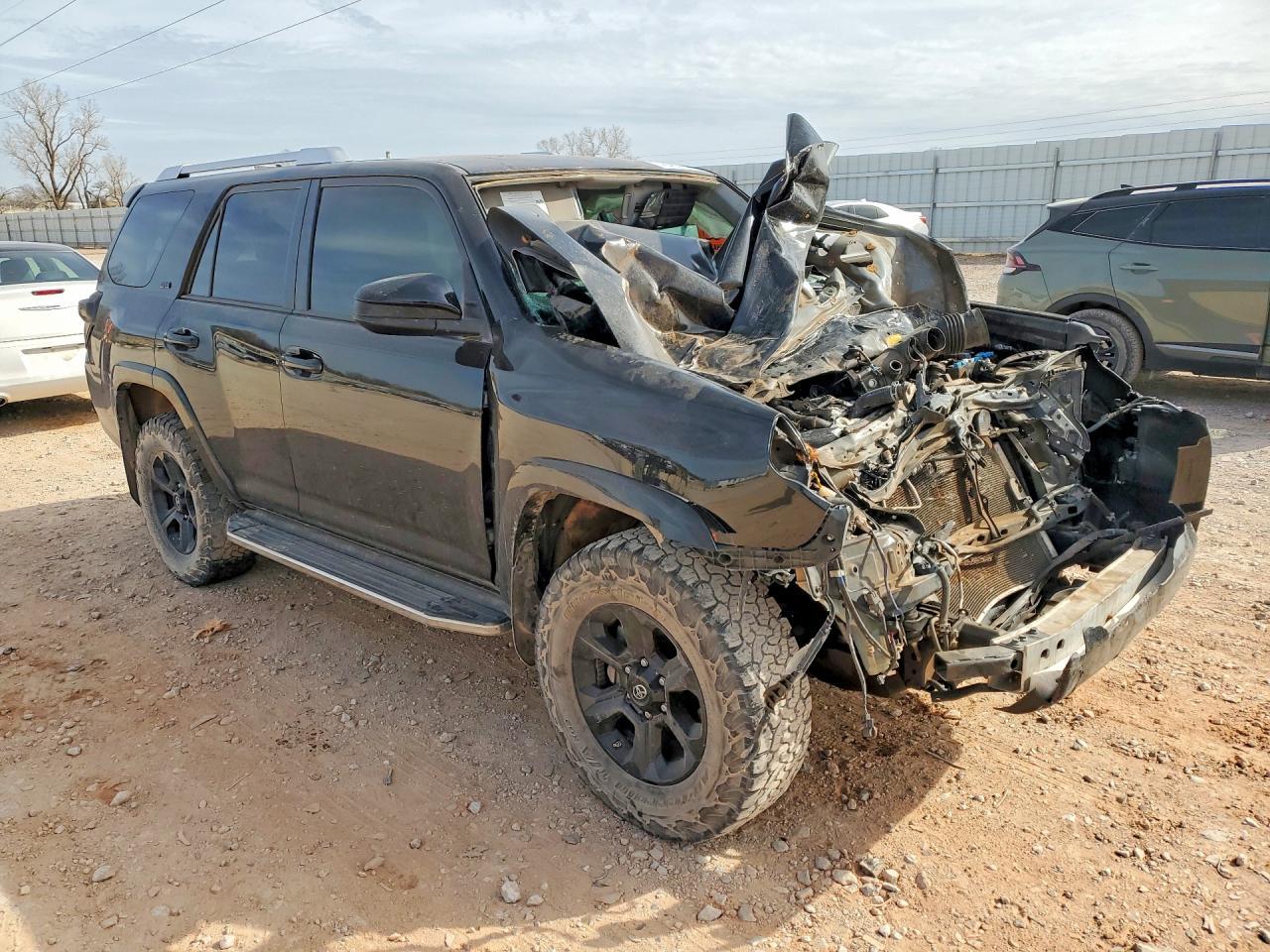 2014 Toyota 4Runner Sr5 - Image 4
