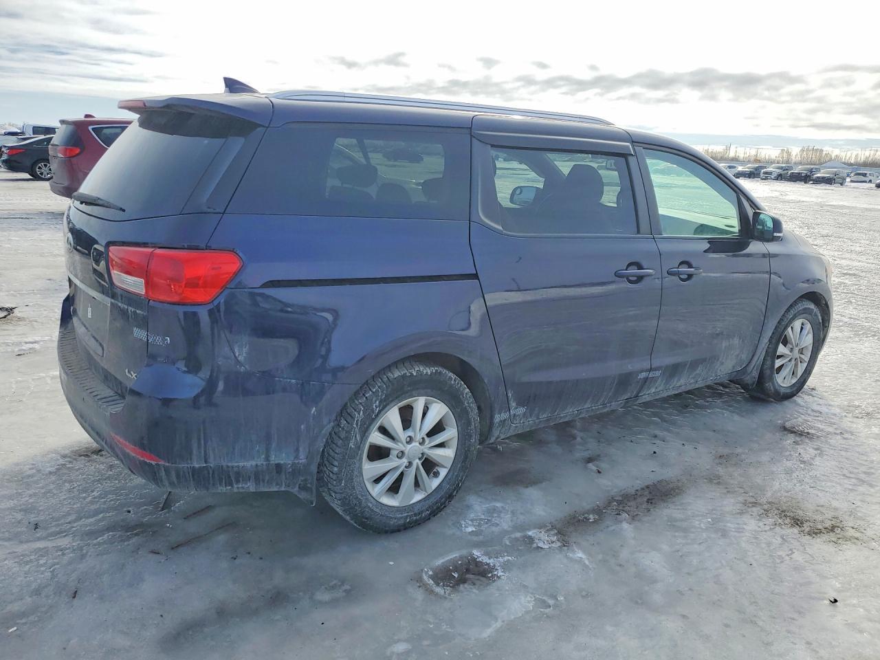 2018 Kia Sedona Lx - Фото 3