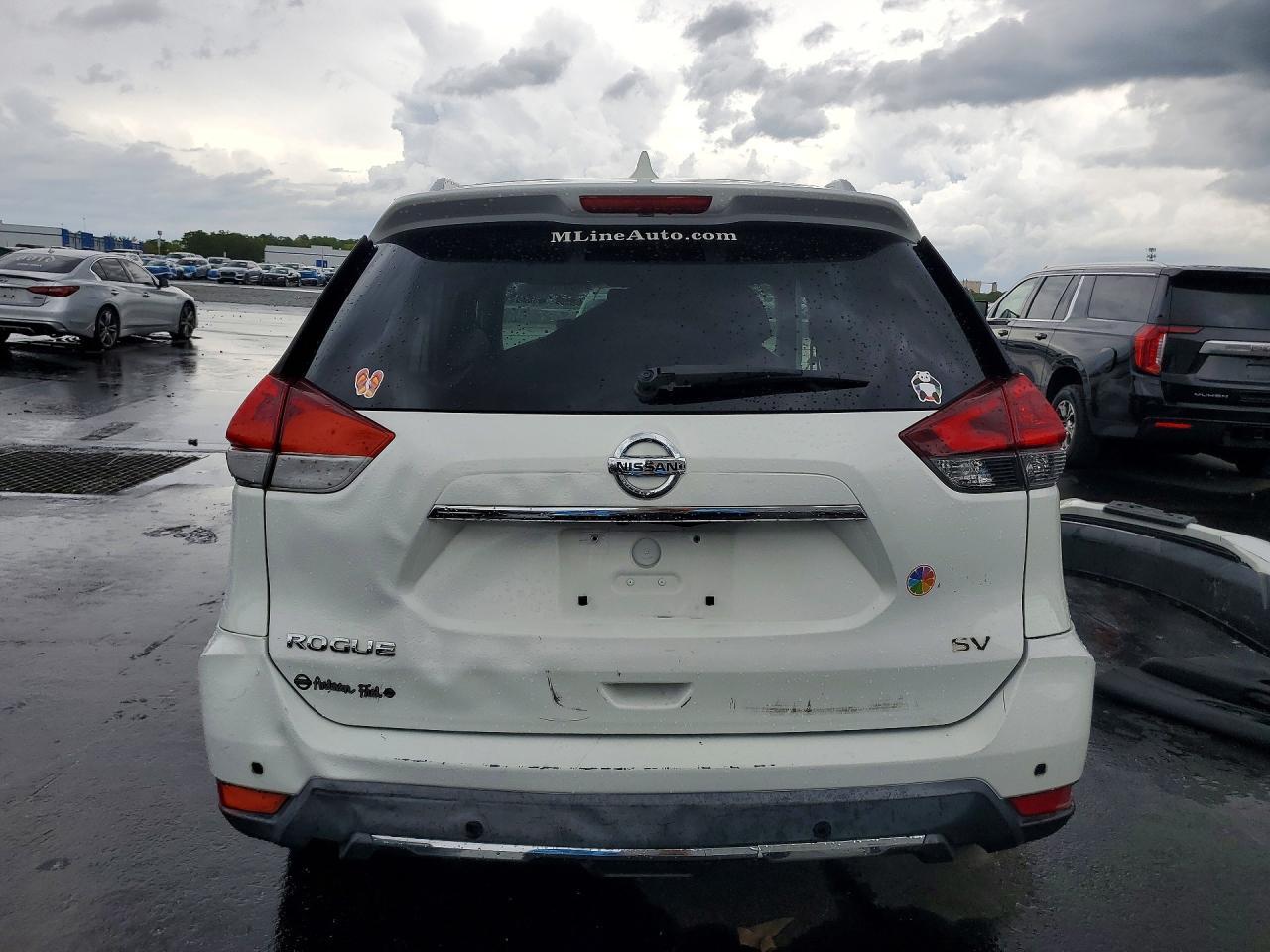 2017 Nissan Rouge - Image 6