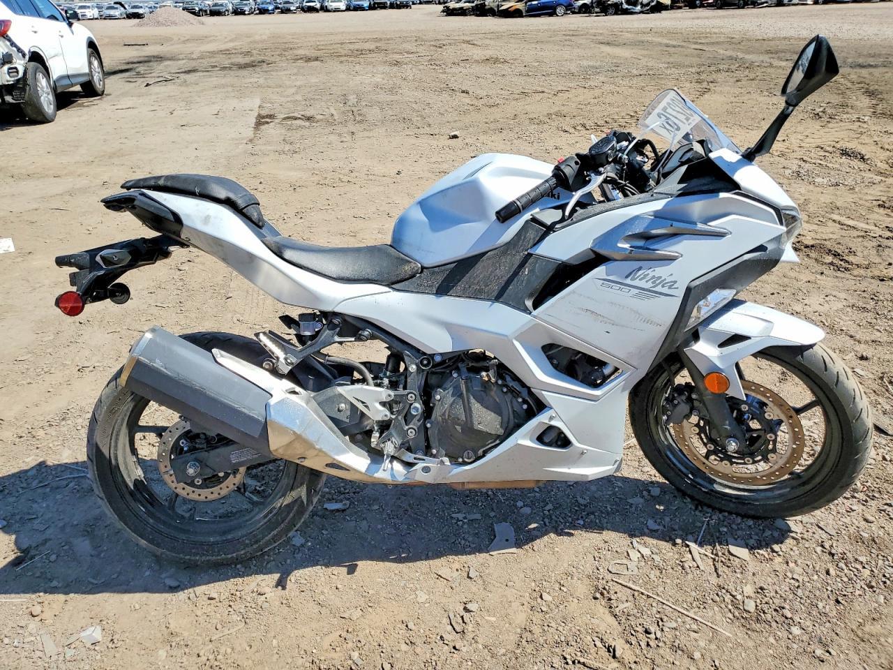 2025 Kawasaki Ex500 H