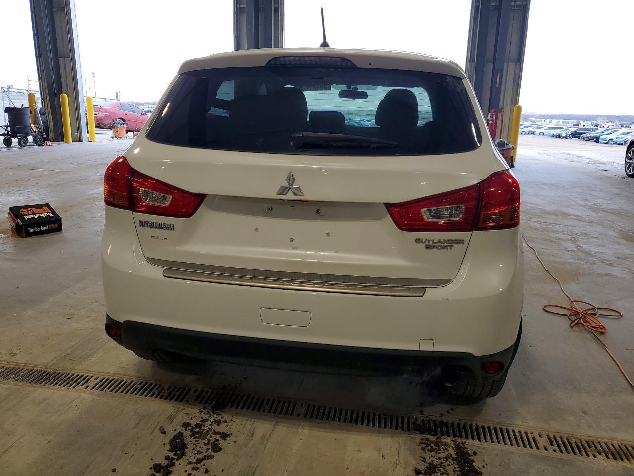 2013 Mitsubishi Outlander Sport Es - Фото 6