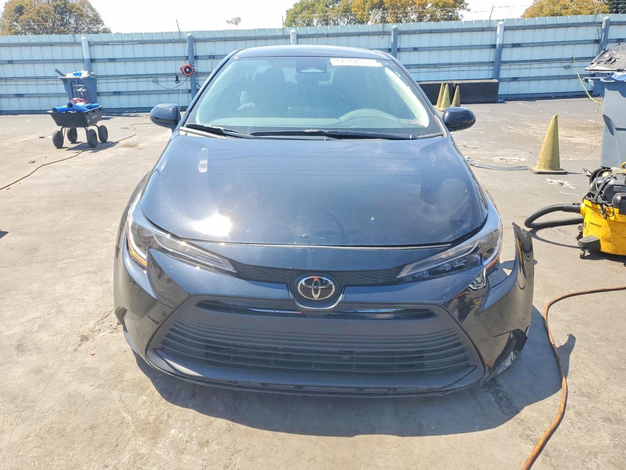 2025 Toyota Corolla Le - Image 5