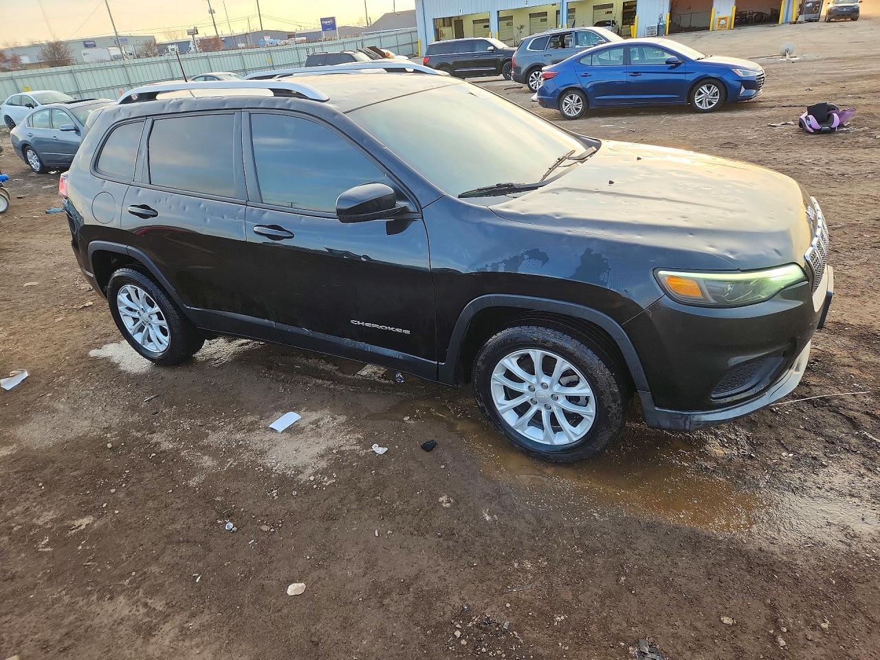 2021 Jeep Cherokee Latitude - Фото 4