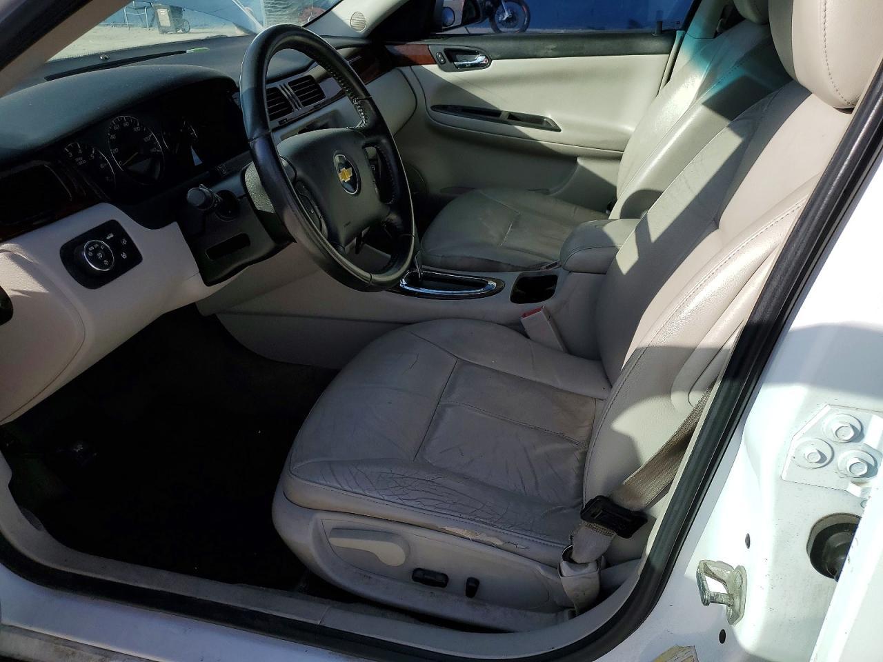 2010 Chevrolet Impala Ltz - Image 7
