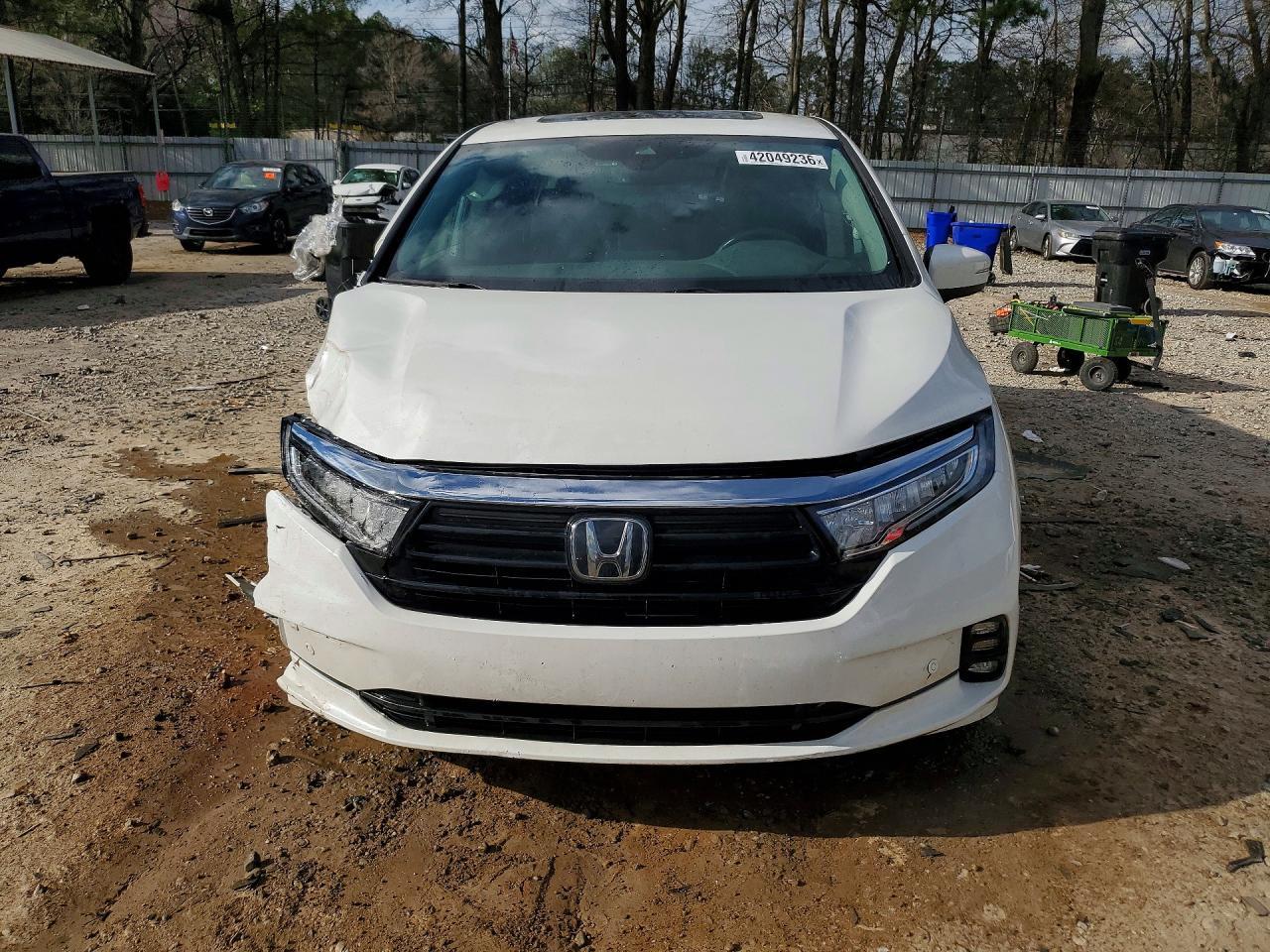2023 Honda Odyssey Touring - Image 5