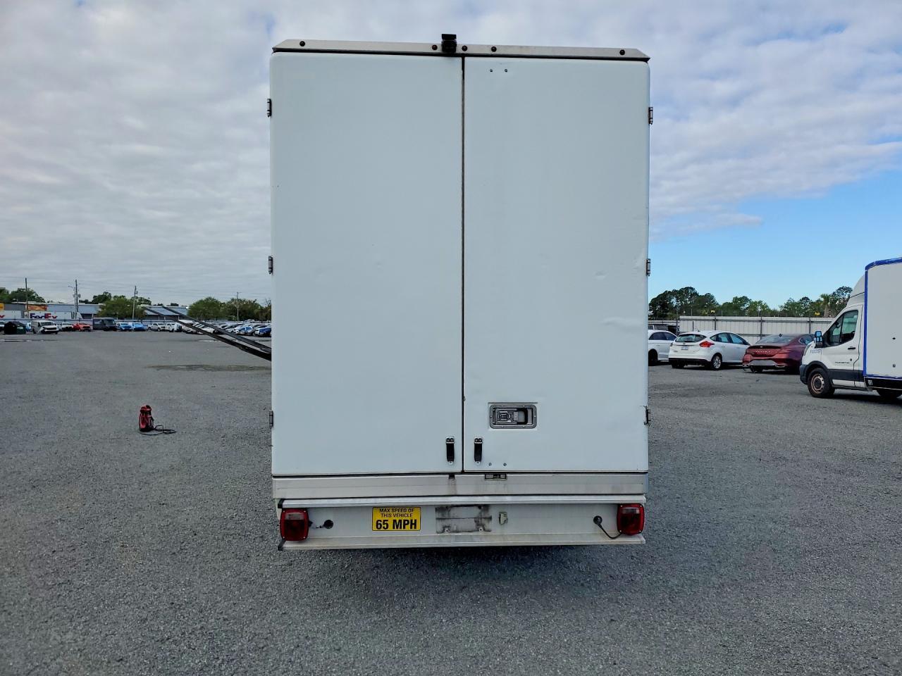 2020 Ford Transit Delivery Truck - Фото 6
