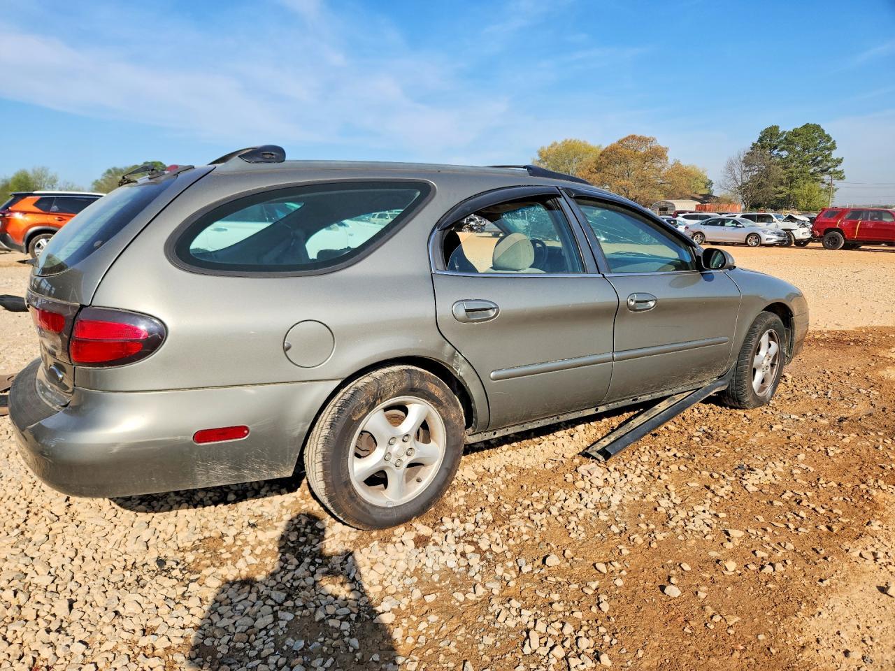2003 Ford Taurus Se - Image 3