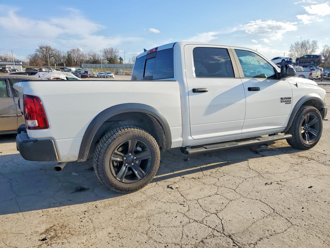 2023 Ram Trucks 1500 Classic Slt - Фото 3