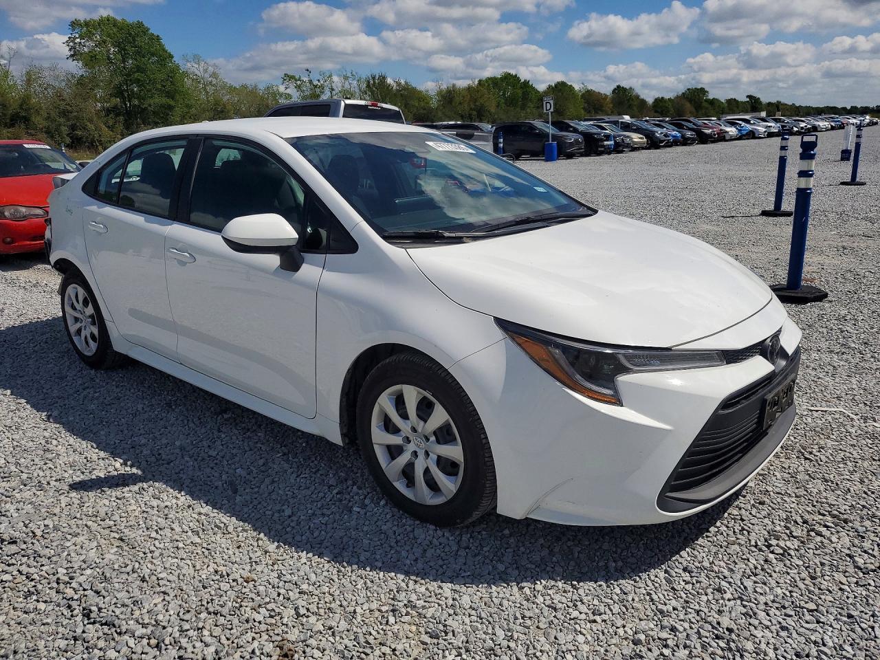 2024 Toyota Corolla Le - Image 4