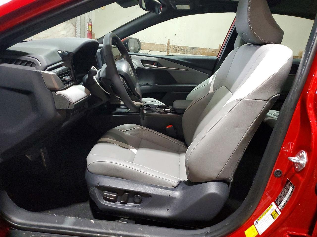 2025 Toyota Camry Se - Фото 7